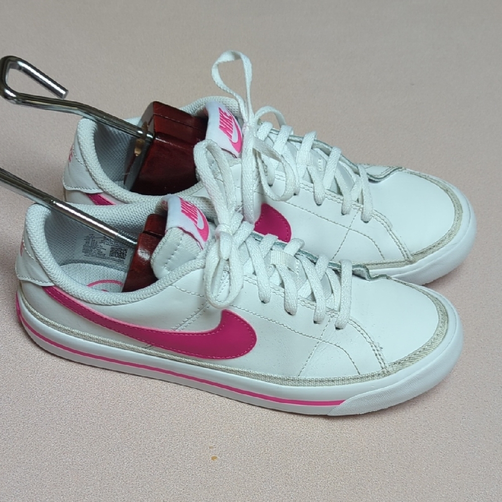 Nike White and Pink Sneakers Legacy Youth 6.5 Women's 8.5